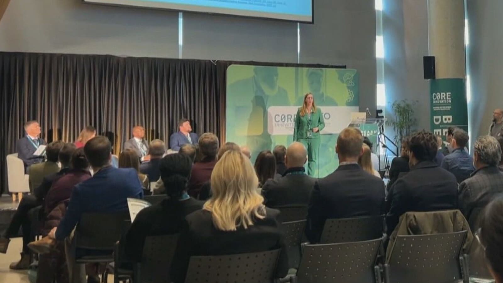 Bears' Den Pitch Event